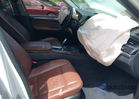 2013 BMW X5 xDrive35I/xDrive35I Premium/xDrive35I Sport Activity z USA, uszkodzony, nr VIN 5UXZV4C5XD0B23271